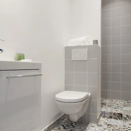 Bnbnova - St Germain Des Pres - 2br Lejlighed Paris